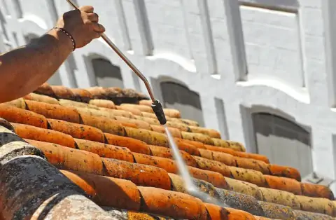 Nettoyage de toitures - Thise